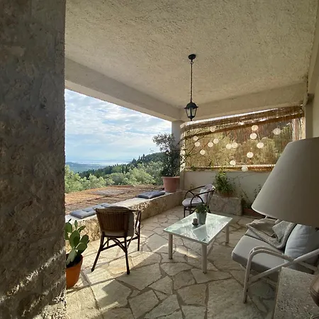 Apartamento πέτρινο σπίτι με κήπο και θέα στον ελαιώνα, Ii Katouna